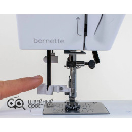 Швейная машина Bernette B35