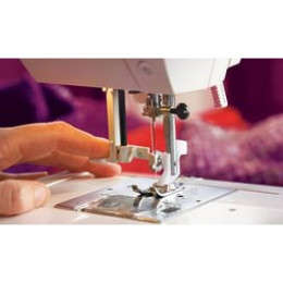 Швейная машина Husqvarna Eden Rose 250M