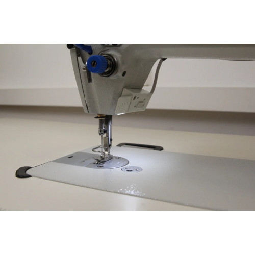 Прямострочная промышленная швейная машина JUKKY 9806T-H в Минске