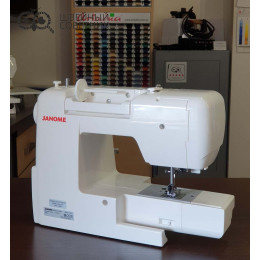 Швейная машина Janome DC 3900