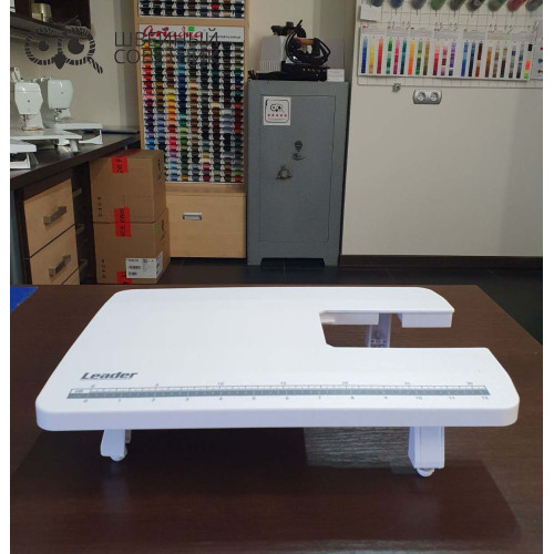 Приставной столик для бытовых швейных машин моделей Leader с горизонтальным челноком,100 Вт (белый) в Минске