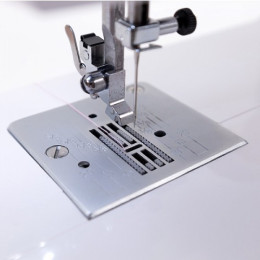 Швейная машина Leader TWEED