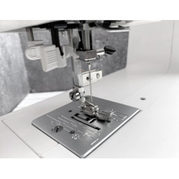 Лапка Janome для молнии (с винтом) блистер, EL-200-342-003