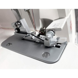 Лапка оверлока для потайного шва Janome 202-040-004