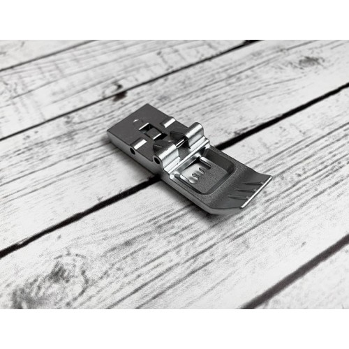 Лапка Janome для окантовывания (32 мм/8 мм) J795-838-103 в Минске